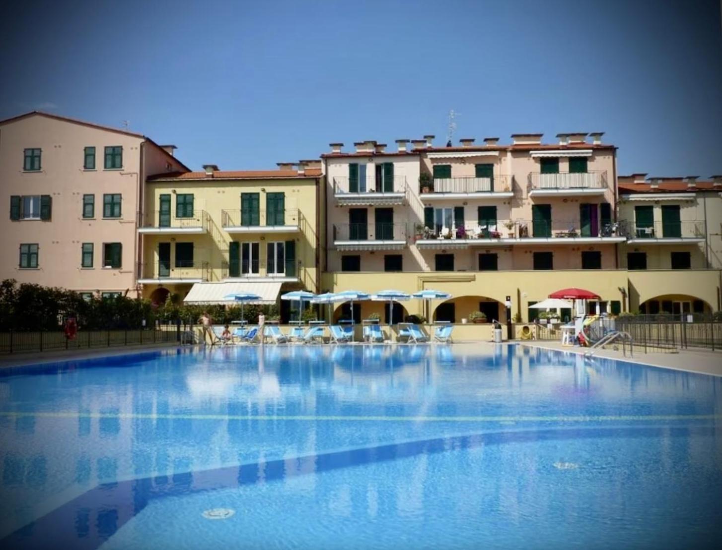 Studio Mer Piscine Cala Di Sole Imperia Italie Mono Locale Une Seule Piece Buitenkant foto