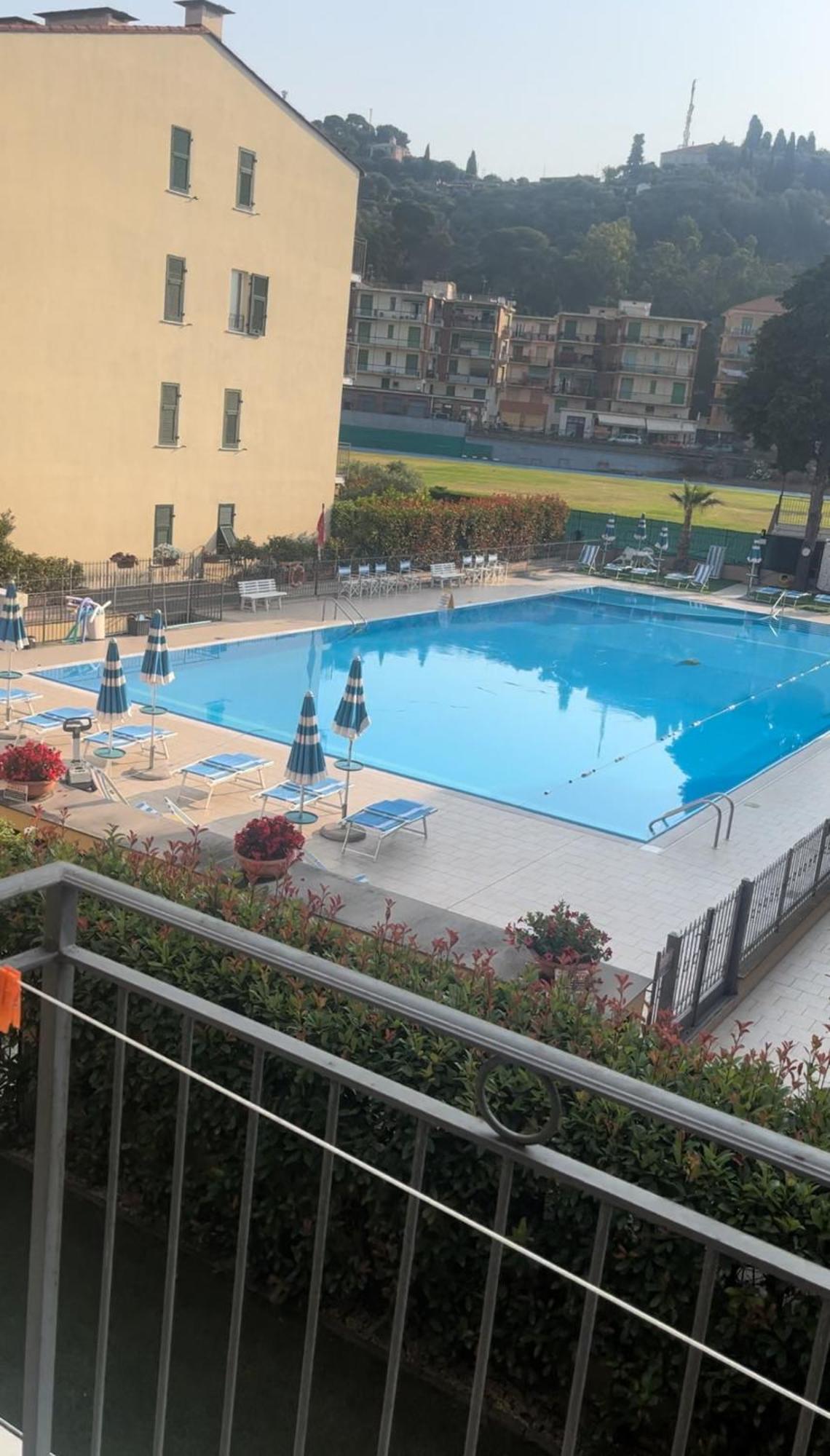 Studio Mer Piscine Cala Di Sole Imperia Italie Mono Locale Une Seule Piece Buitenkant foto